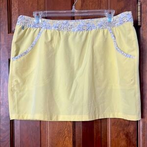 Columbia PFG Yellow Skort with Patterned Waistband (L) size 10